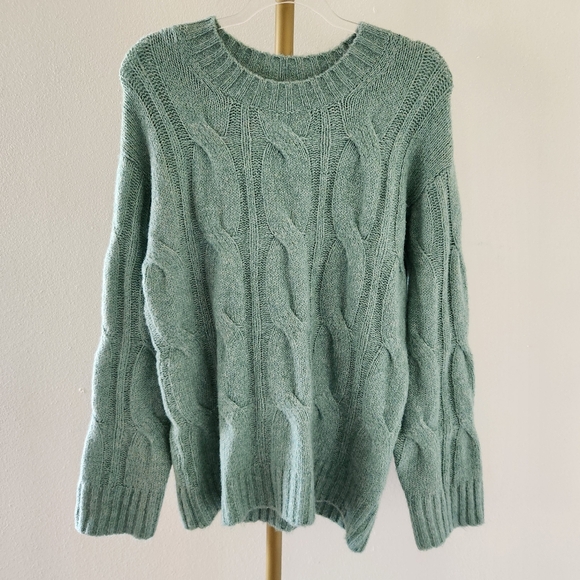 American Eagle Outfitters Sweaters - American Eagle Soft Cable Knit Sweater Womens Size XS Sage Green NWT